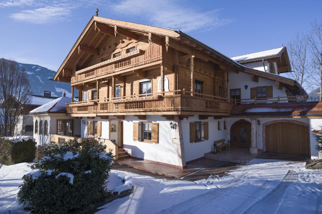 Haus Sonnenschein Apartment Hart im Zillertal Bagian luar foto