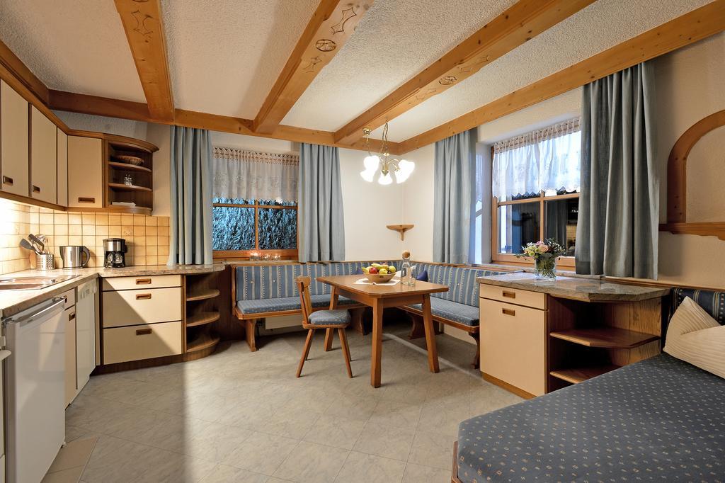 Haus Sonnenschein Apartment Hart im Zillertal Ruang foto